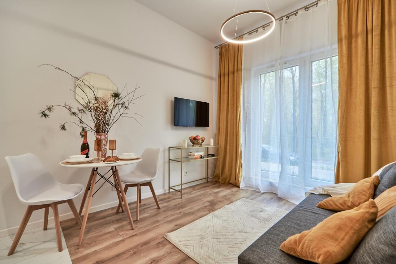 Superapart Marywilska 68B Varşovia Exterior foto